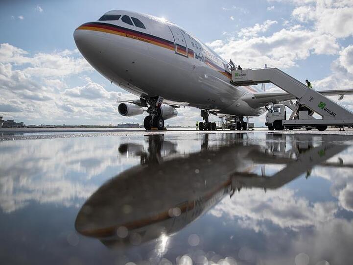 Im November musste der Regierungsflieger von Bundeskanzlerin Angela Merkel auf dem Weg zum G20-Gipfel in Buenos Aires umkehren.