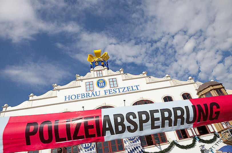 Im Hofbräu-Zelt ist es am Mittwoch zu einer brutalen Maßkrug-Schlägerei gekommen.