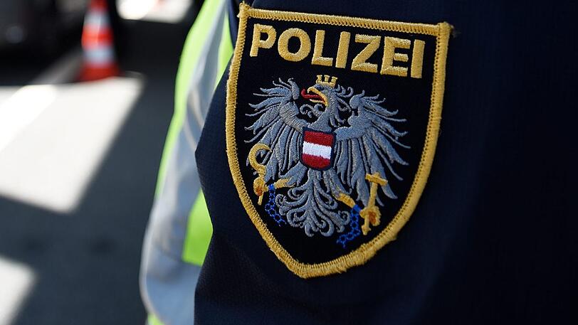Die österreichische Polizei ermittelt nach dem Fund der Leiche eines 28-jährigen Deutschen in Tirol.