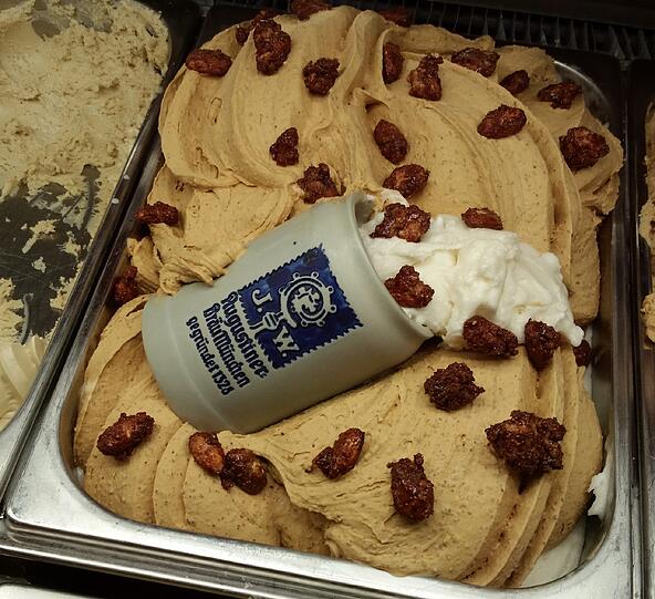 Mandeleis trifft Biereis: Mit seinem Oktoberfesteis möchte der verrückte Eismacher in Berlin überzeugen.