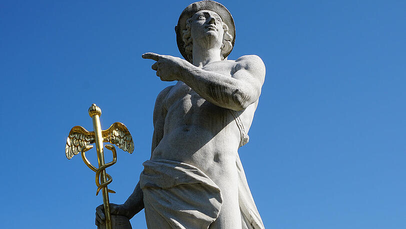 Hermes ist wieder komplett - mitsamt güldenem Stab.
