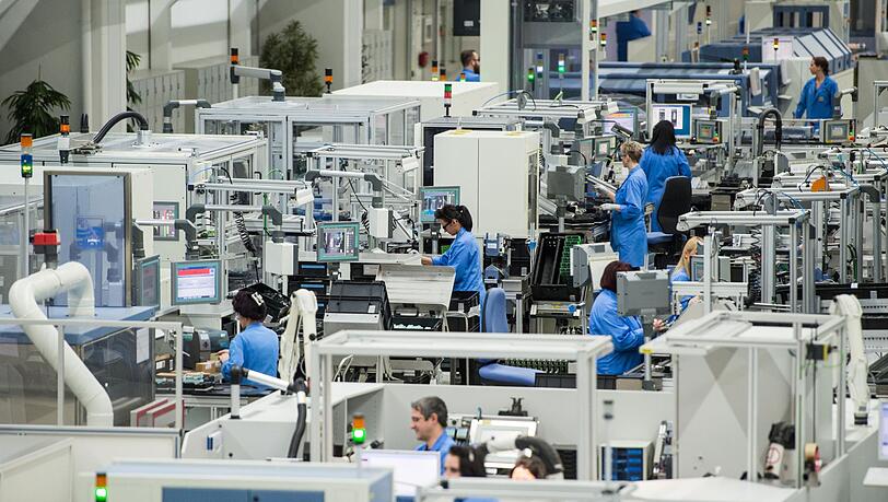 Das Siemens-Werk in Amberg. An diesem Standort wird Technik produziert, mit der Maschinen und Anlagen gesteuert und industrielle Fertigungen automatisiert werden.