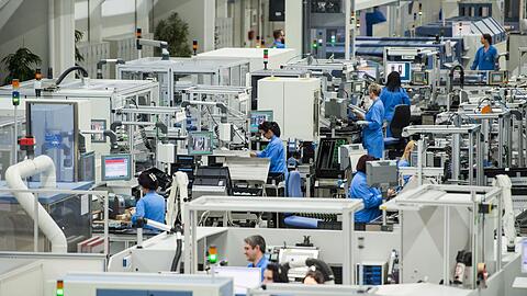 Das Siemens-Werk in Amberg. An diesem Standort wird Technik produziert, mit der Maschinen und Anlagen gesteuert und industrielle Fertigungen automatisiert werden.