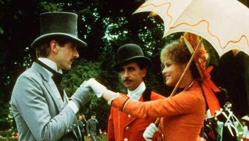 Puis-je baiser...votre main, Mademoiselle? Puis-je baiser...votre main, Mademoiselle?