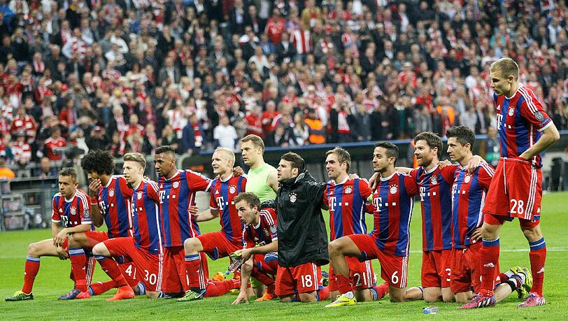 Am Wochenende erhält der FC Bayern zum 25. Mal die Meisterschale - Albert Ostermaier gratuliert mit einer Ode an den Rekordmeister. Am Wochenende erhält der FC Bayern zum 25. Mal die Meisterschale - Albert Ostermaier gratuliert mit einer Ode an den Rekordmeister.