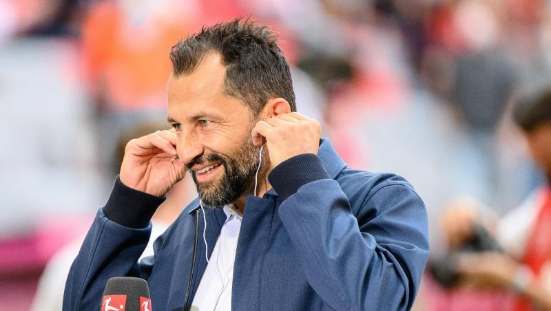 Hasan Salihamidzic, Sportdirektor vom FC Bayern, gibt ein Interview.