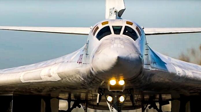 Ein Langstreckenbomber der russischen Luft- und Raumfahrtkräfte (Archivbild).