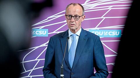 Friedrich Merz, CDU-Bundesvorsitzender und Fraktionsvorsitzender der CDU/CSU-Fraktion im Bundestag, spricht.
