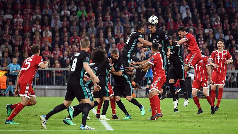 Der FC Bayern tat sich gegen die Real-Abwehr sehr schwer, vergab aber vor der Pause auch viele gute Gelegenheiten.