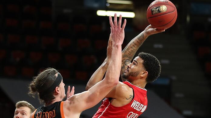 Mit 21 Punkten Bayern-Topscorer: Nick Weiler-Babb (r.).