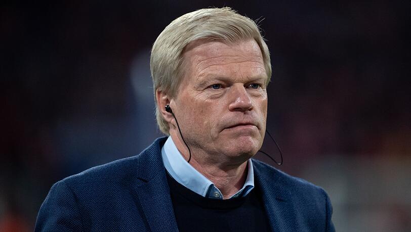 Oliver Kahn, Vorstandsvorsitzender der FC Bayern München AG, gibt vor einem Spiel ein Interview.