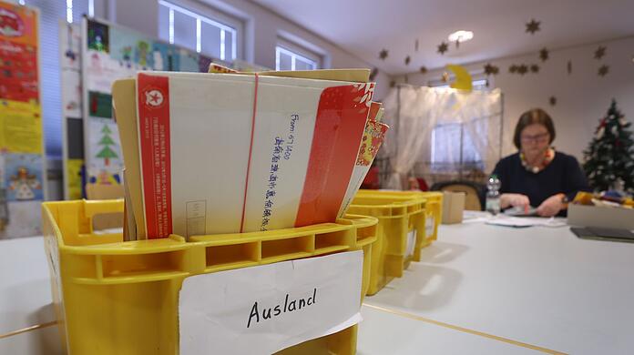Wunschzettel trudeln auch aus dem Ausland ein. (Archivbild)