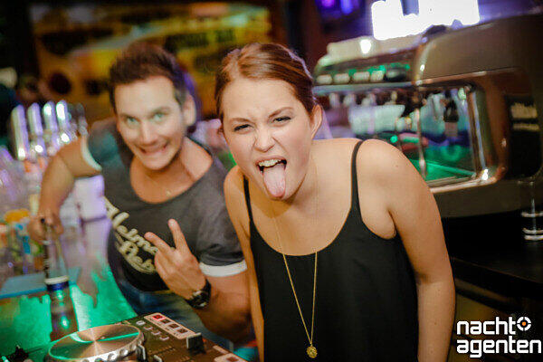 Klicken Sie sich durch die besten Partybilder des Wochenendes!