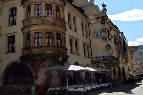 So sieht das Original aus: Das Hofbräuhaus am Platzl.
