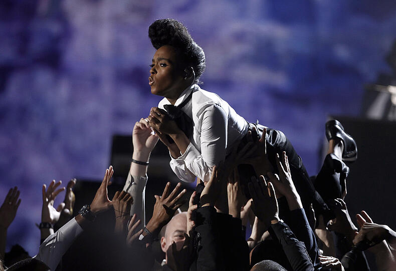 Janelle Monae, die Soul- und Funksängerin war unter den glücklichen Gewinnern.
