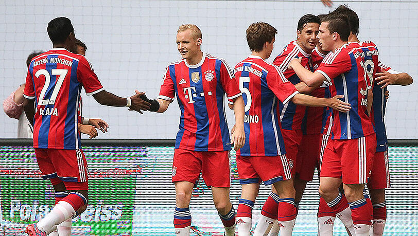 Sebastian Rode (M.) erzielte das zwischenzeitliche 2:0 für die Bayern Sebastian Rode (M.) erzielte das zwischenzeitliche 2:0 für die Bayern