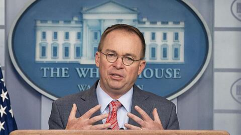 Mick Mulvaney, Stabschef des Weißen Hauses, hatte im Oktober bestätigt, dass Druck auf die Ukraine ausgeübt werden sollte, wiederrief das aber wenige Stunden später.