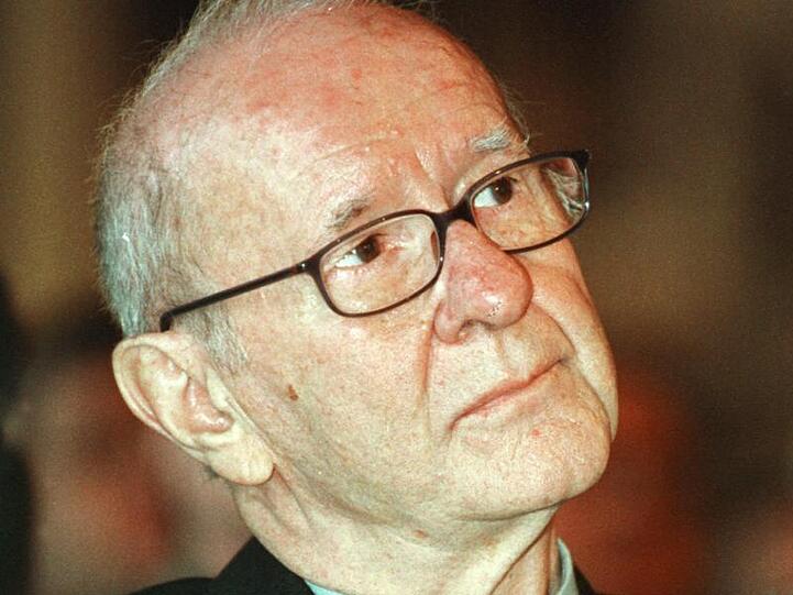 Der Schriftsteller Werner Heiduczek im Jahr 2001 in Leipzig.