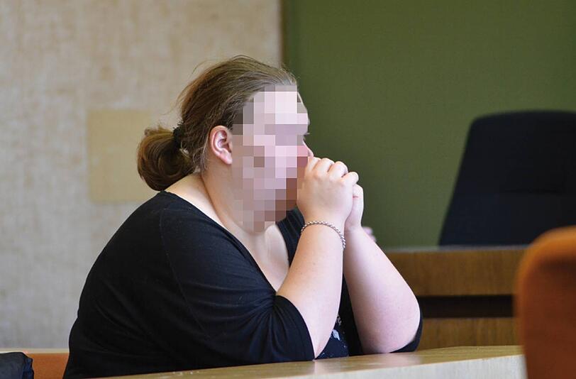 Alexandra G. (28) muss ein Jahr und zehn Monate ins Gefängnis, weil in offener Bewährung erneut Straftaten begangen hat.