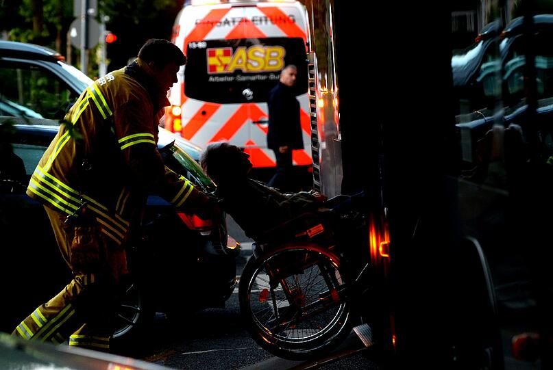 Bombe in Hannover entschärft! 31.000 Menschen aus der Südstadt mussten die Wohnung verlassen. Bilder von der turbulenten Nacht..