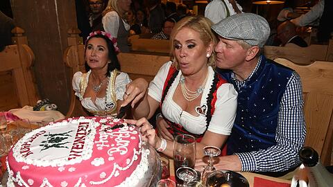 Nach dem Wiesn-Geburtstag seiner Frau Claudia fuhr Stefan Effenberg noch mit dem Auto. Die Polizei hielt ihn mit einem Alkoholwert von 1,4 Promille an.