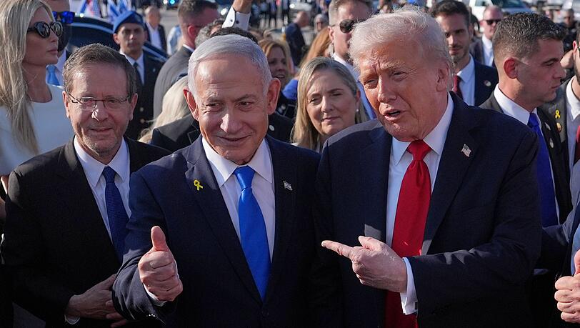 US-Präsident Donald Trump (r-l), der israelische Ministerpräsident Benjamin Netanjahu und Israels Präsident Izchak Herzog. (Archivbild) US-Präsident Donald Trump (r-l), der israelische Ministerpräsident Benjamin Netanjahu und Israels Präsident Izchak Herzog. (Archivbild)