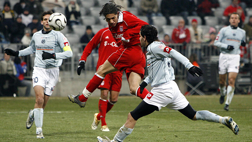 24. Januar 2006: Am Ende heißt es 3:2 nach Verlängerung für die Bayern. Landsmann Paolo Guerrero (Foto) traf in der Verlängerung zunächst für den FC Bayern, dann Petr Ruman für die Mainzer. Das letzte Wort indes hat wieder Pizarro, der aus 25 Metern den Innenpfosten zum Beben bringt. Von dort trudelt der Ball ins Netz...
