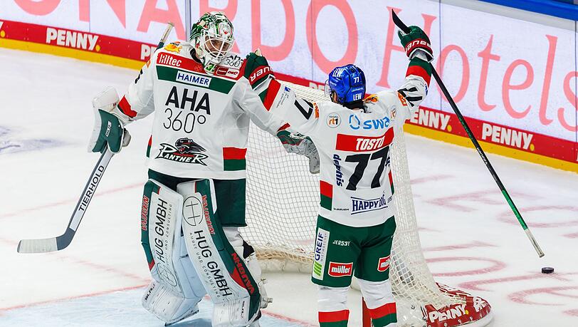 Goalie Markus Keller (l) ist wieder zur&uuml;ck auf dem Eis. (Archivbild)