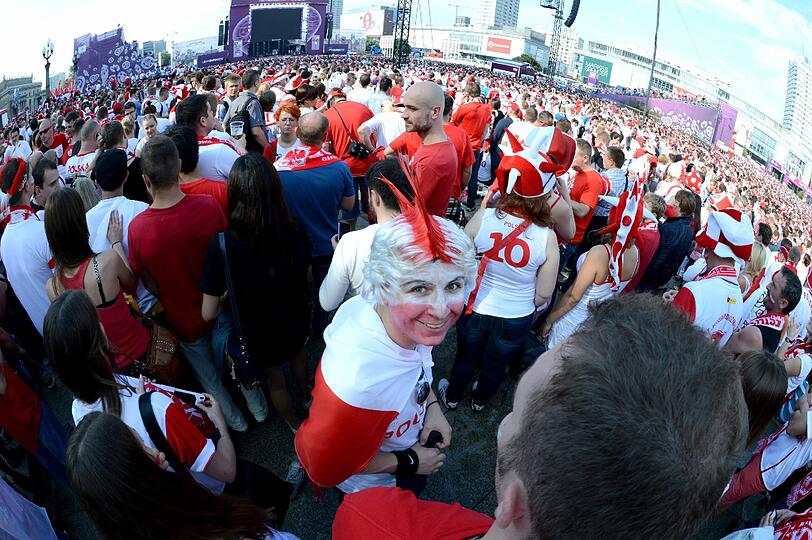Schrill, bunt, Fußball: Das sind die besten Fan-Kostüme zur EM 2012! Zum Durchklicken!