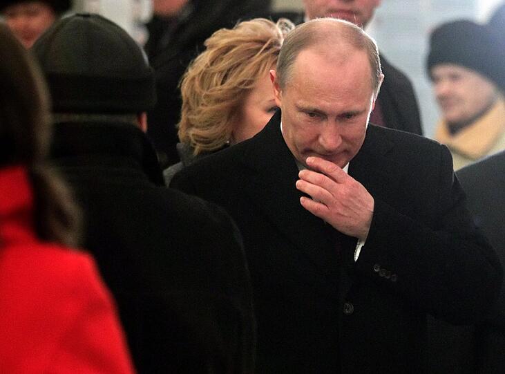 Wladimir Putin bei der Stimmabgabe in Moskau.