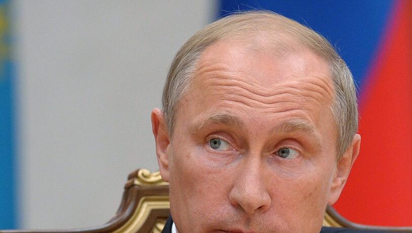Putin: Mussten die Krim vor extremem Nationalismus schützen. Putin: Mussten die Krim vor extremem Nationalismus schützen.