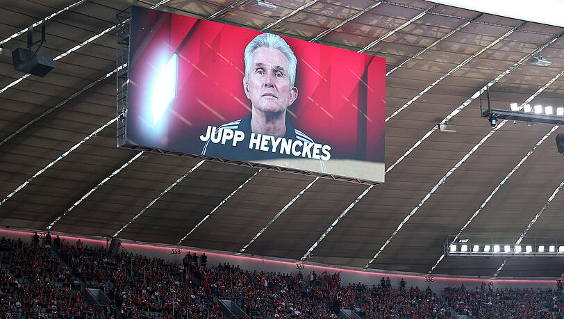 Als sein Name auf den Anzeigetafeln der Arena erscheint, ist das Publikum außer sich. Als sein Name auf den Anzeigetafeln der Arena erscheint, ist das Publikum außer sich.