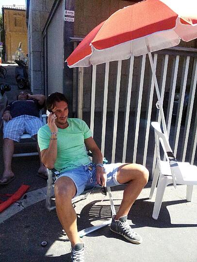 In Italien wächst die Sorge um den Gesundheitszustand des italienischen Fußballspielers Emanuele Pesoli. Der Spieler befindet sich seit Samstag im Hungerstreik.