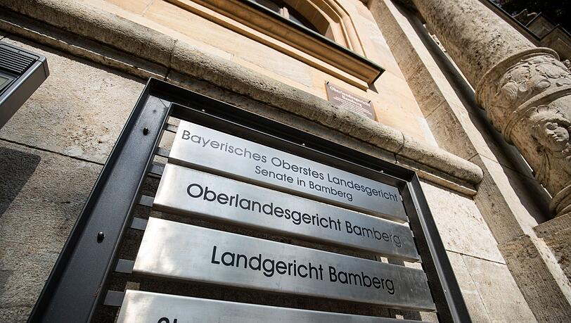 Nachdem der 56-Jährige seine Frau und seinen Sohn vergiftet haben soll, soll der Mann mit einer Internetbekanntschaft nach Frankreich geflüchtet sein. (Archivbild)