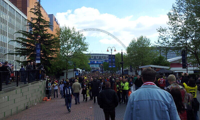AZ-Leser Dominik Alscher macht sich auf den Weg zum Wembley Stadion. Die Impressionen von seinem Roadtrip nach London