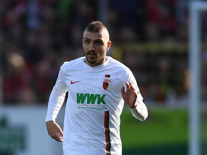 Konstantinos Stafylidis am Ball. Foto: Patrick Seeger/Archivbild
