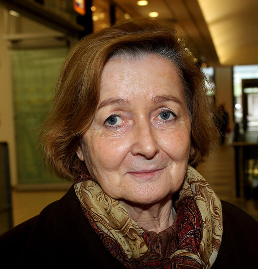 Olga Walich (67), Rentnerin: &bdquo;Die Atomkraftwerke müssen weg. Ich habe den Bau damals schon nicht verstanden. Wir hätten längst auf etwas anderes umsteigen müssen. Das, was jetzt in Japan passiert ist, ist wirklich eine furchtbare Sache. Und wenn der Ausstieg für uns teuer wird &ndash; naja, es ist ja unser Geld.&ldquo;