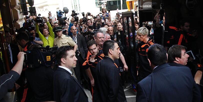 Fernando Torres vor dem Hotel.