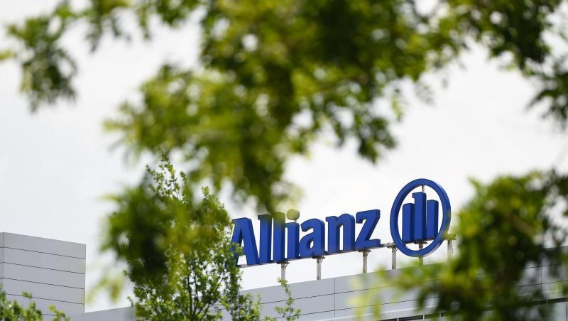 Der Umsatz der Allianz stieg im ersten Quartal überraschend stark um neun Prozent auf 40,3 Milliarden Euro. Der Umsatz der Allianz stieg im ersten Quartal überraschend stark um neun Prozent auf 40,3 Milliarden Euro.