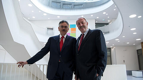 Freuen sich über das neue Zentrum: Der Präsident der TU München, Wolfgang A. Herrmann (l) und der Gründungsdirektor des TranslaTUM, Markus Schwaiger.