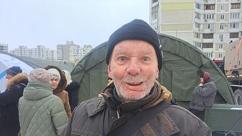 Menschen in ukrainischen Plattenbauten haben oft nur Elektroherde. Eine warme Mahlzeit k&ouml;nnen sie sich wegen des Stromausfalls nicht zubereiten. (Archivbild)