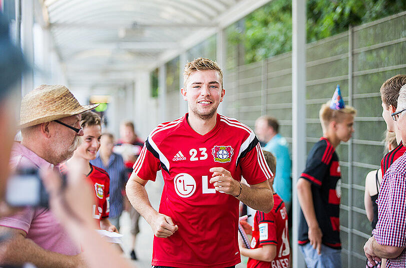 Die Leihe des defensiven Mittelfeldspielers Christoph Kramer bei Borusissa Mönchengladbach endete. Jetzt spielt er wieder bei Bayer Leverkusen.