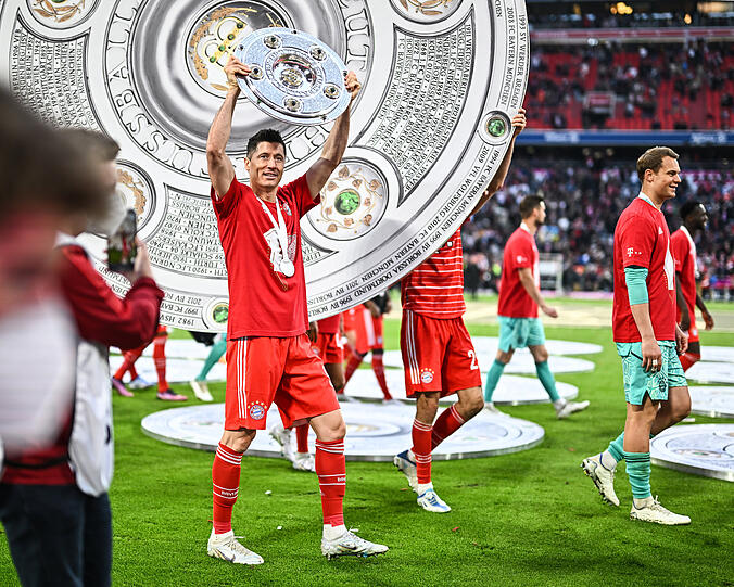 So feierten die Bayern den zehnten Meistertitel in Folge.