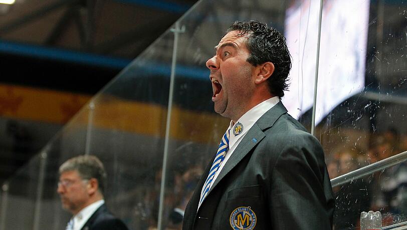 "Die Spieler sind unsere Kinder": Manager Christian Winkler (r.) und Trainer Pat Cortina, das Erfolgsgespann beim EHC München. "Die Spieler sind unsere Kinder": Manager Christian Winkler (r.) und Trainer Pat Cortina, das Erfolgsgespann beim EHC München.