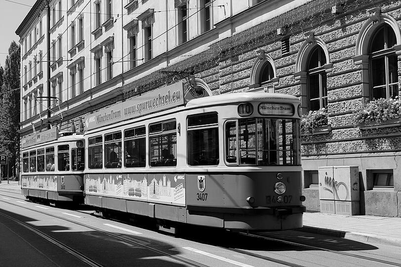 Die alte Trambahn am Wiener Platz.