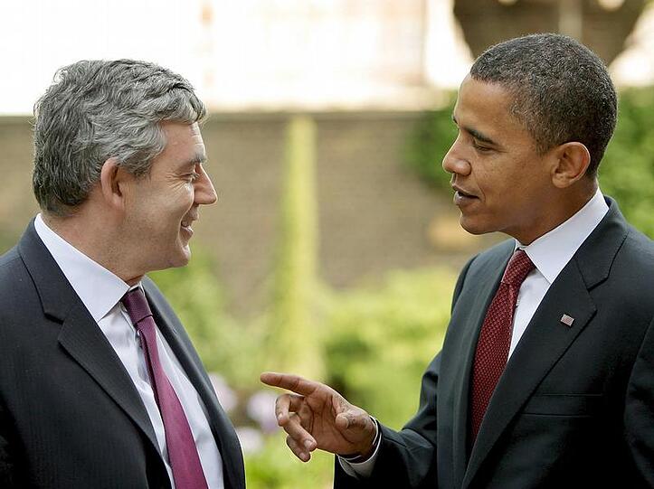 Der amerikanische Präsidentschaftsbewerber Barack Obama (r.) und der britische Premierminister Gordon Brown.