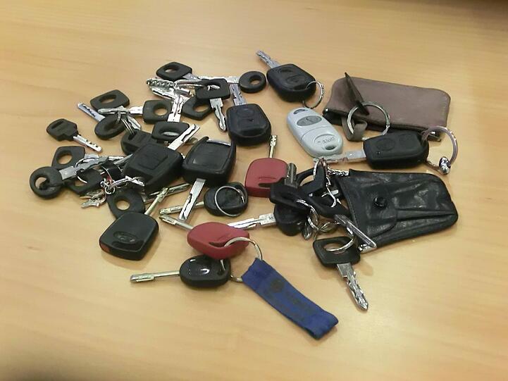 Bei einem Blinden gefunden: Die beschlagnahmten Autoschlüssel.