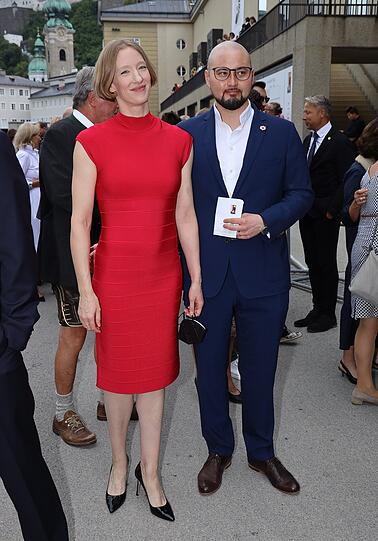 Dirigentin Milana Joana Mallwitz und Mann