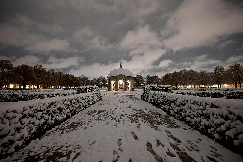 Auch im Hofgarten liegt Schnee.