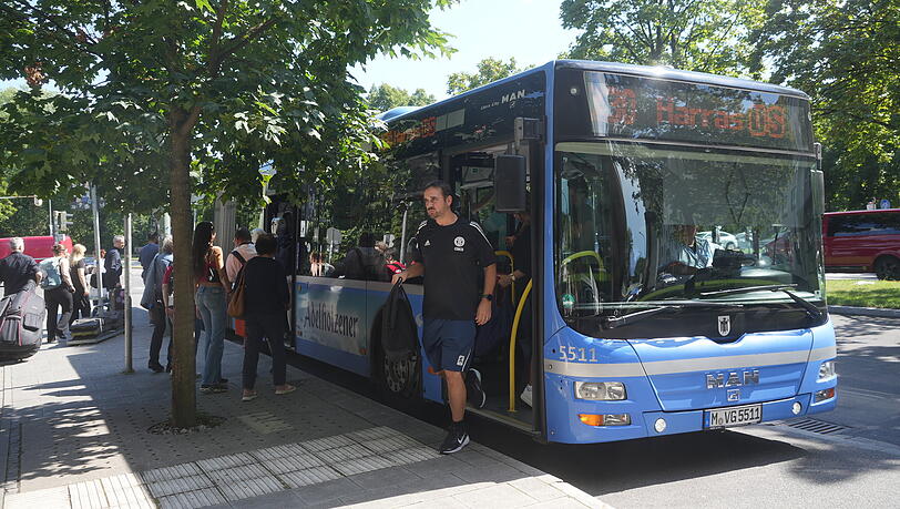 Der X30 soll weg – was die Fahrgäste sagen Der X30 soll weg – was die Fahrgäste sagen
